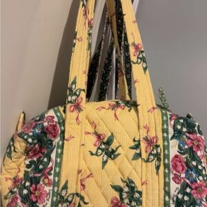 Vera Bradley yellow new hope 100s bag